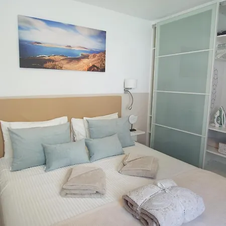Portonovo La Paloma Amazing Sea View & Swimming Pool-good Wifi -free Ac- Private Parking 아파트