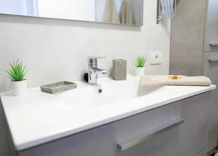 Portonovo La Paloma Amazing Sea View & Swimming Pool-good Wifi -free Ac- Private Parking شقة بويرتو ذيل كارمين