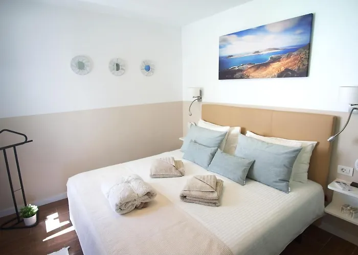 Portonovo La Paloma Amazing Sea View & Swimming Pool-good Wifi -free Ac- Private Parking Apartman *